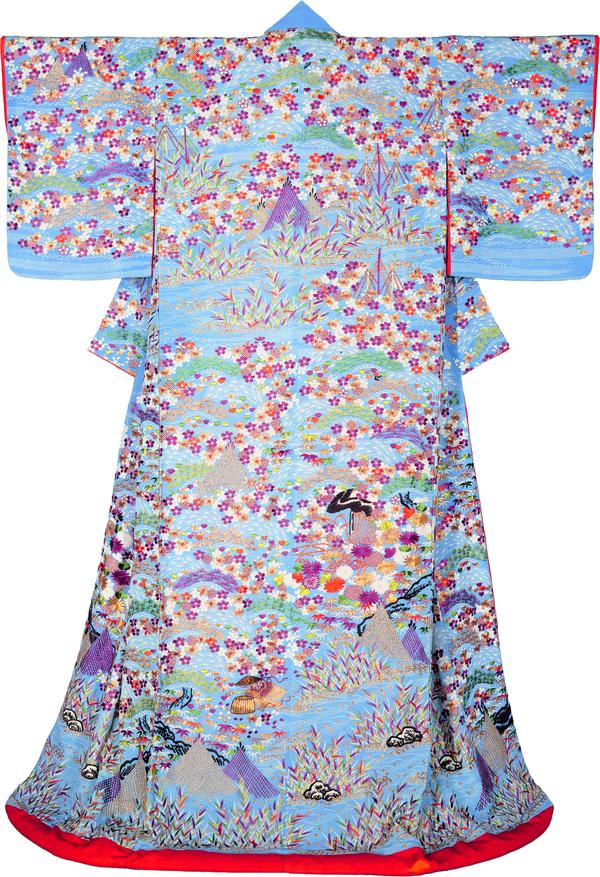 浅葱縮緬地松竹梅桜菊網干模様友禅染繍小袖.jpg